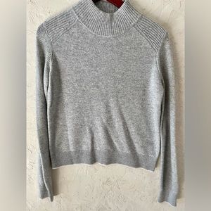 Gray Rag & Bone Cashmere Sweater. Size small.